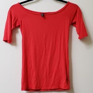 Guess by Marciano Off‎ Shoulder 3/4 sleeve top